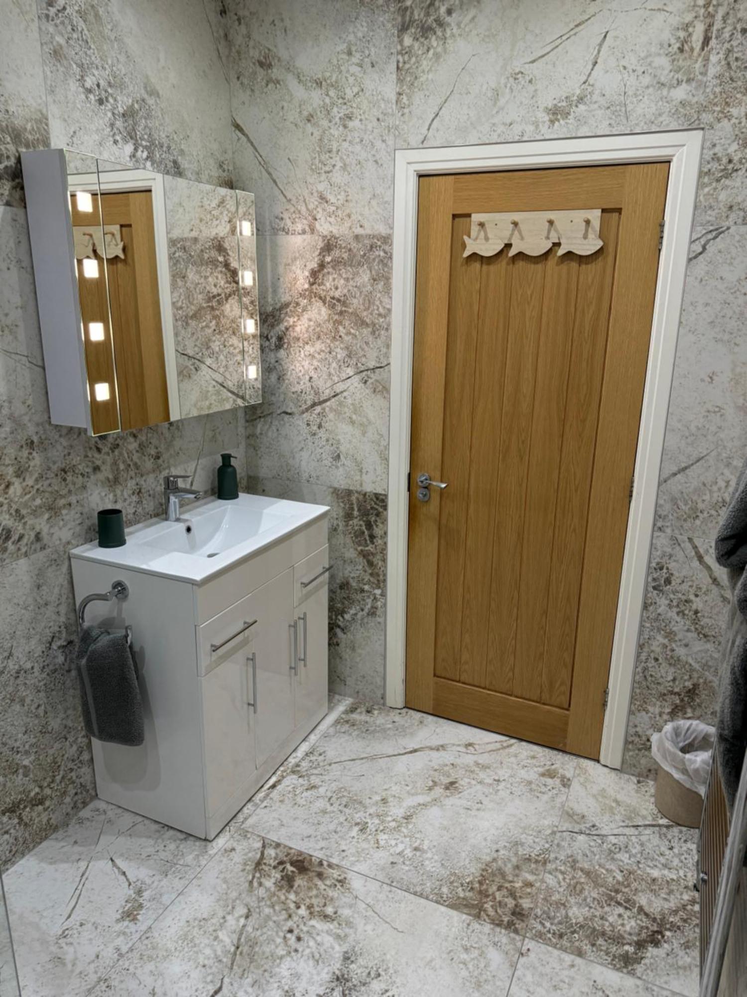 Beach House Apartment On Ground Floor With Sea View - Pet Friendly Клівліс Екстер'єр фото