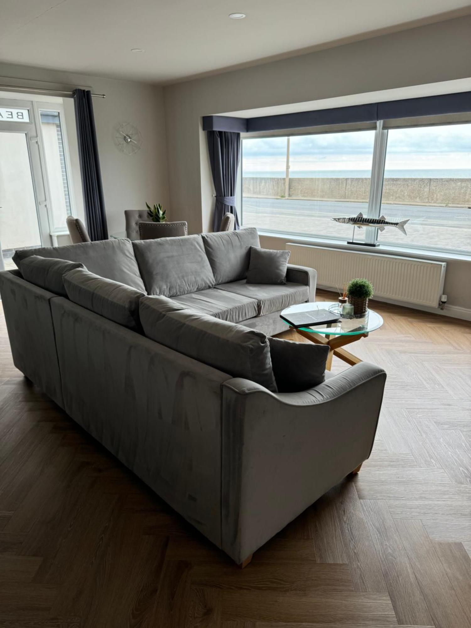 Beach House Apartment On Ground Floor With Sea View - Pet Friendly Клівліс Екстер'єр фото